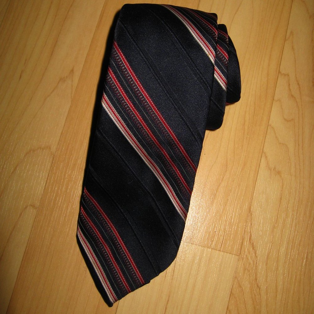 👔 Johnny Carson Vintage 1970's Necktie Neck Tie